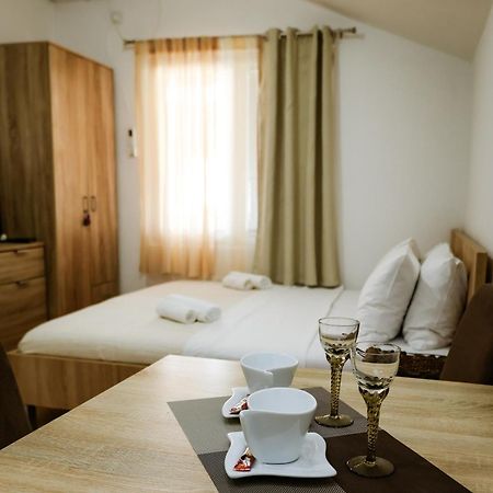 Apartments Djukic تيفات المظهر الخارجي الصورة