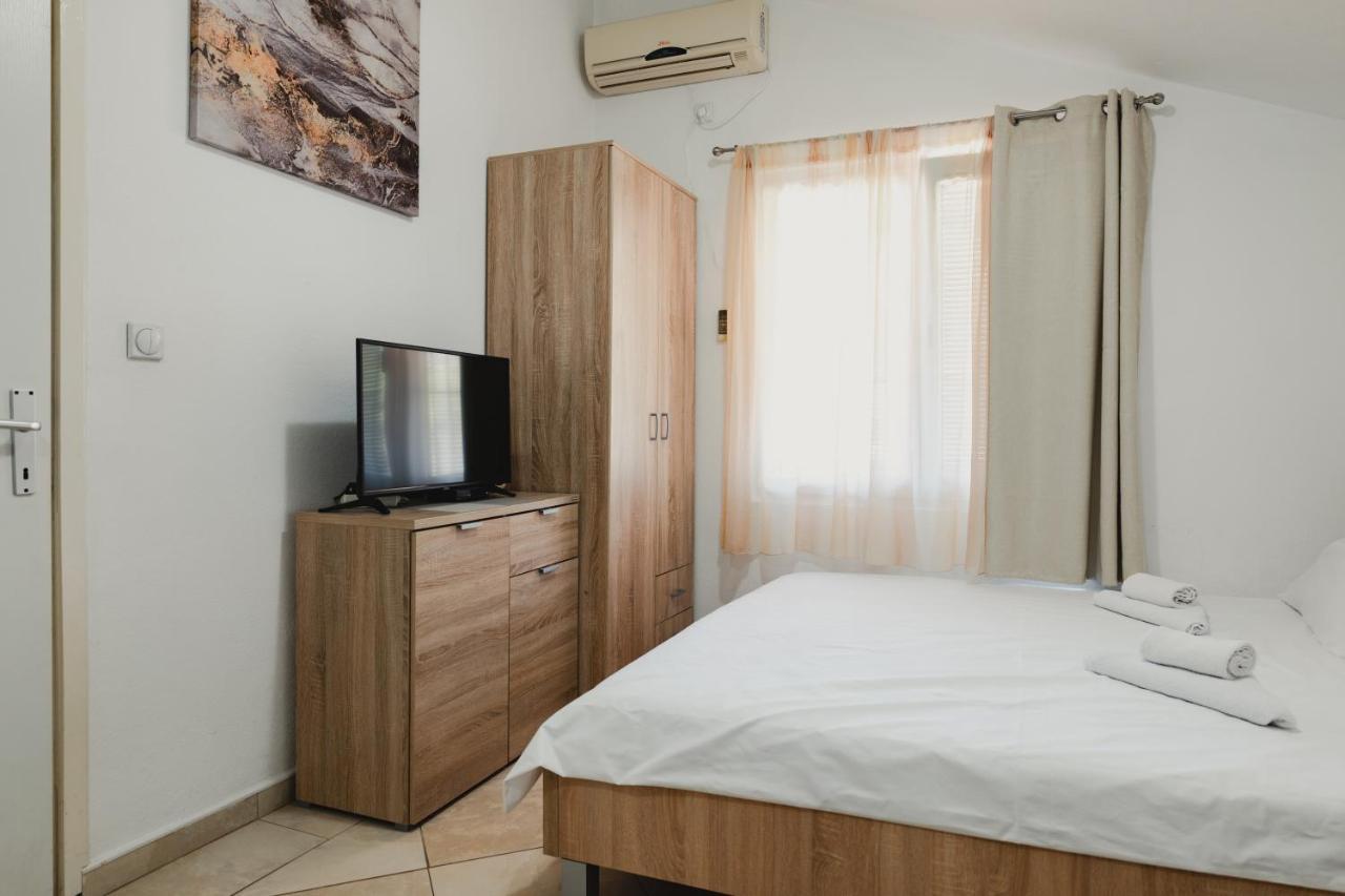 Apartments Djukic تيفات المظهر الخارجي الصورة
