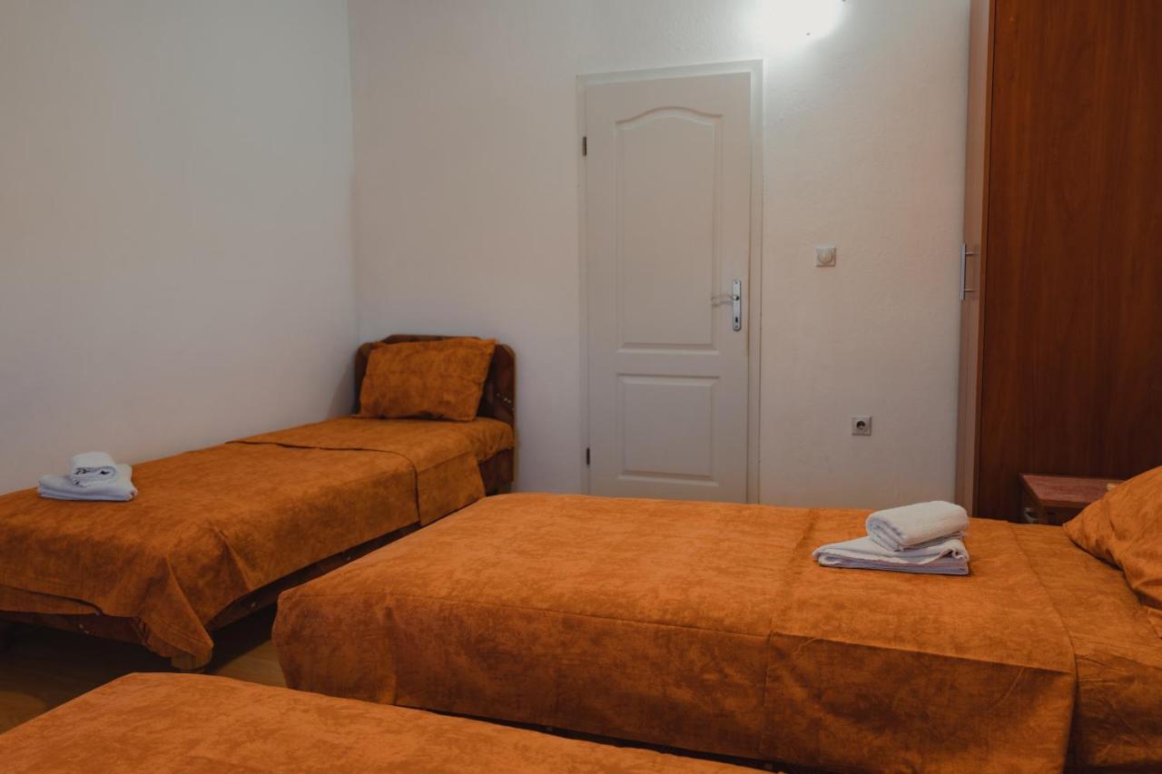 Apartments Djukic تيفات المظهر الخارجي الصورة
